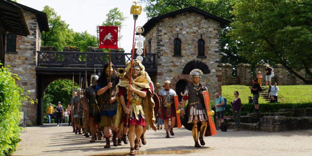 Römische Soldaten im Römerkastell Saalburg | © I. ROemercohorte Opladen e.V.